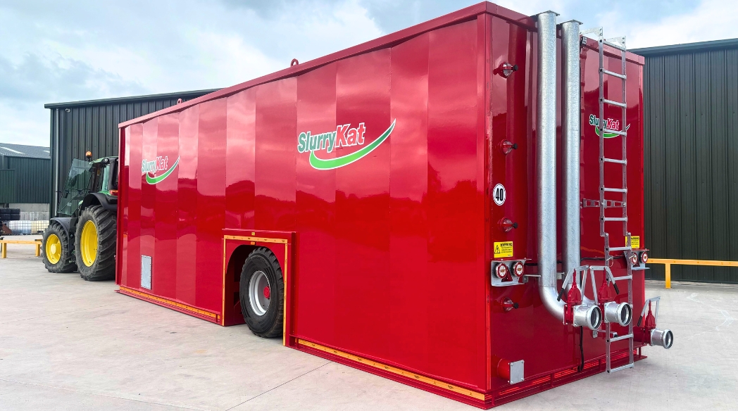 24 Metre Compact Dribble Bar in Transport Mode