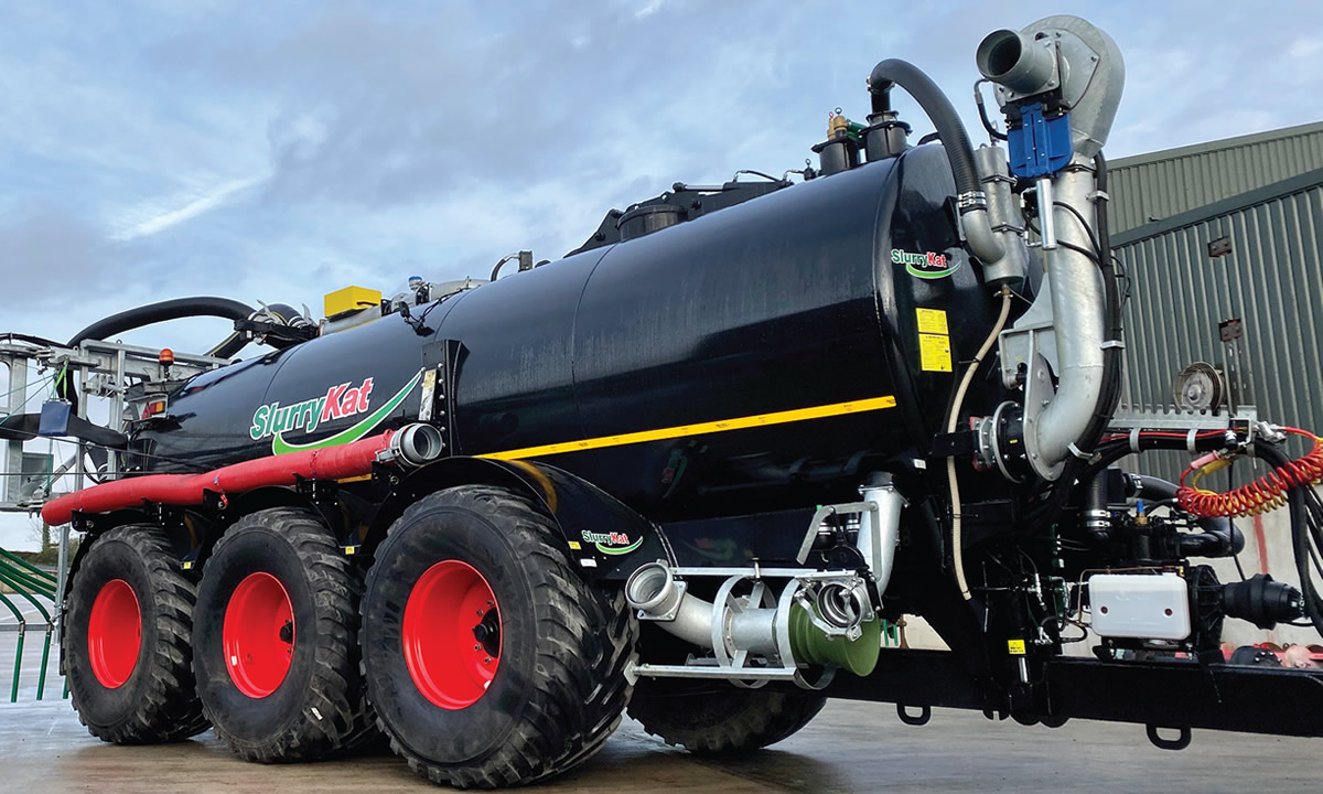 Autocisterna per liquami a tre assi SlurryKat